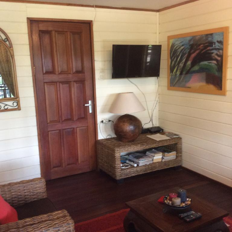 Bamboe Villa Meerzorg Luaran gambar
